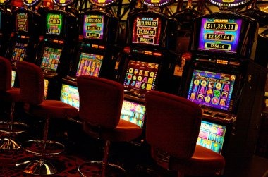 Live match results dashboard showing football fixtures and casino outcomes on qqsuper99